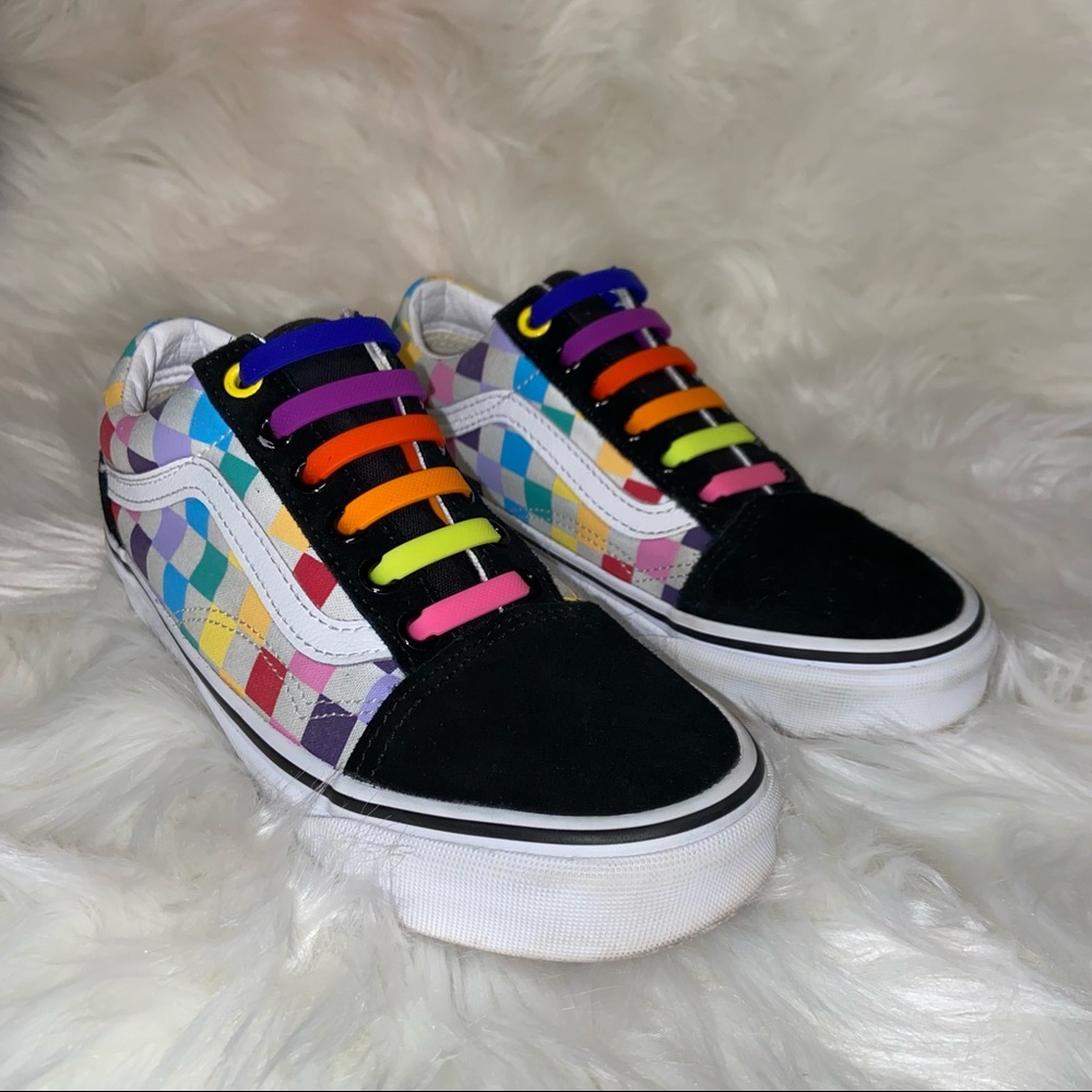 VANS OLD SKOOL RAINBOW 🌈 CHECKERBOARD **PRE-OWNED**